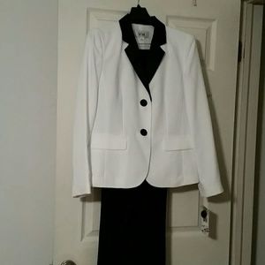 Le Suit 2pc pant suit